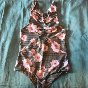 Acacia Size Small High Neck One Piece